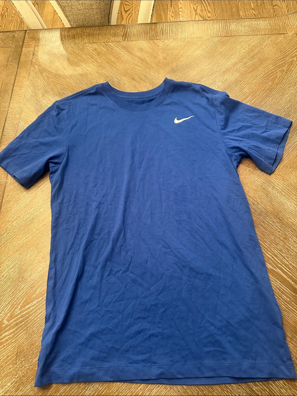 The Nike Tee in Royal Blue Short-Sleeve Crewneck